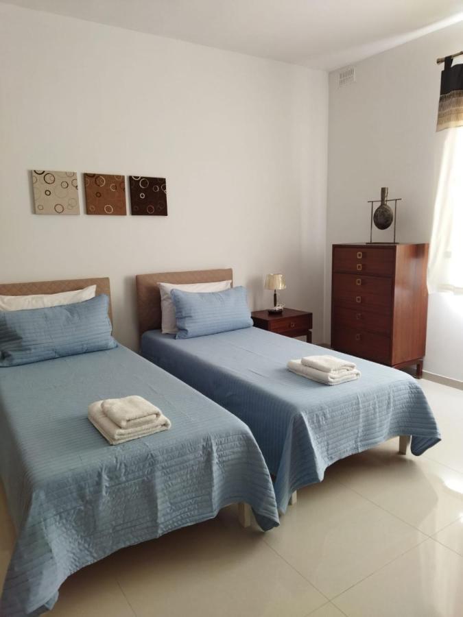 Centrally Located Bugibba Apartment - Seaside Comfort San Pawl il-Baħar Kültér fotó