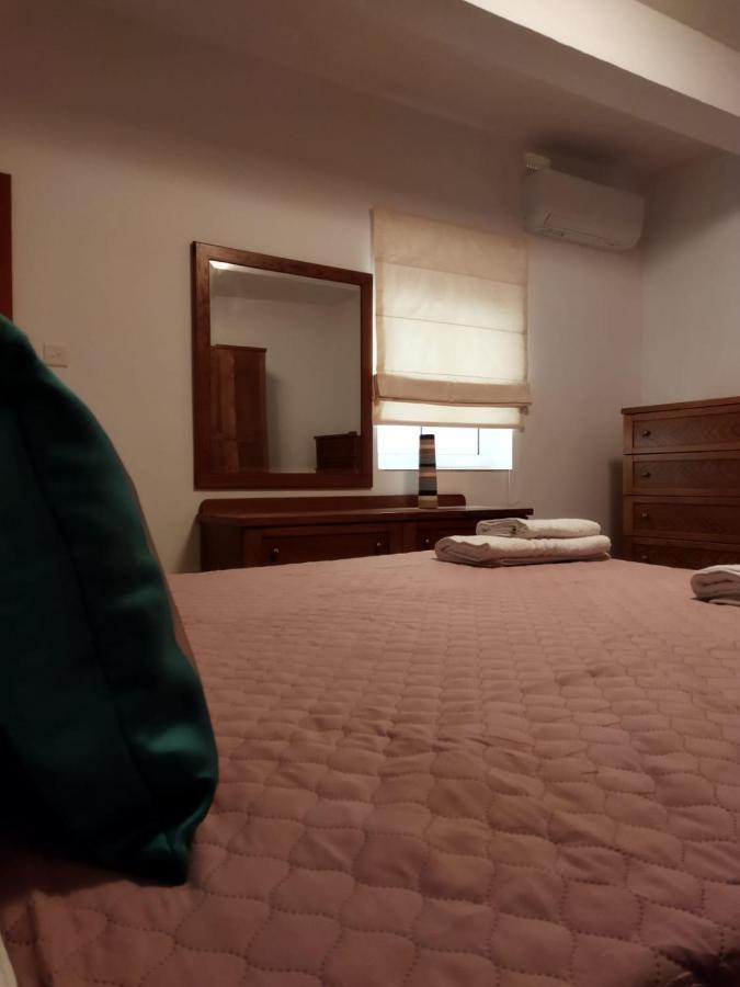 Centrally Located Bugibba Apartment - Seaside Comfort San Pawl il-Baħar Kültér fotó